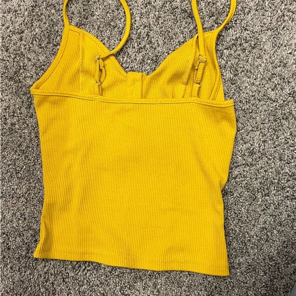 Tank cropped - Picture 2 of 2